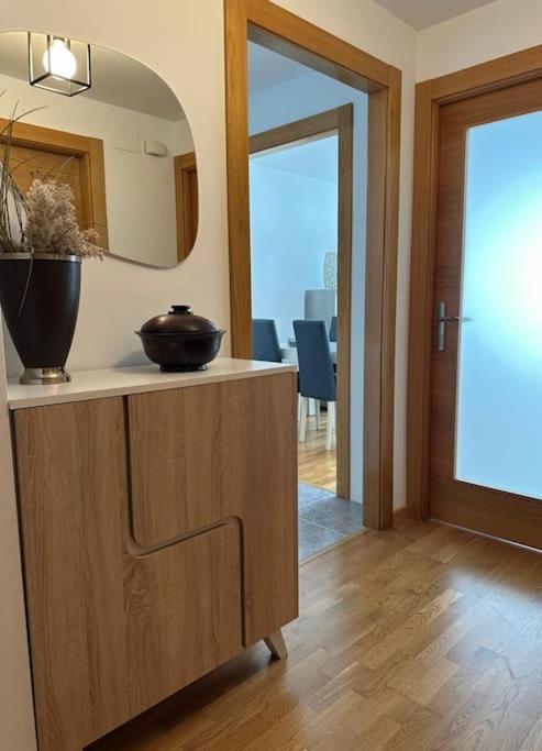 Studio 14 + Garaje Incluido. Nuevo, Elegante, Acogedor. อาโร ภายนอก รูปภาพ