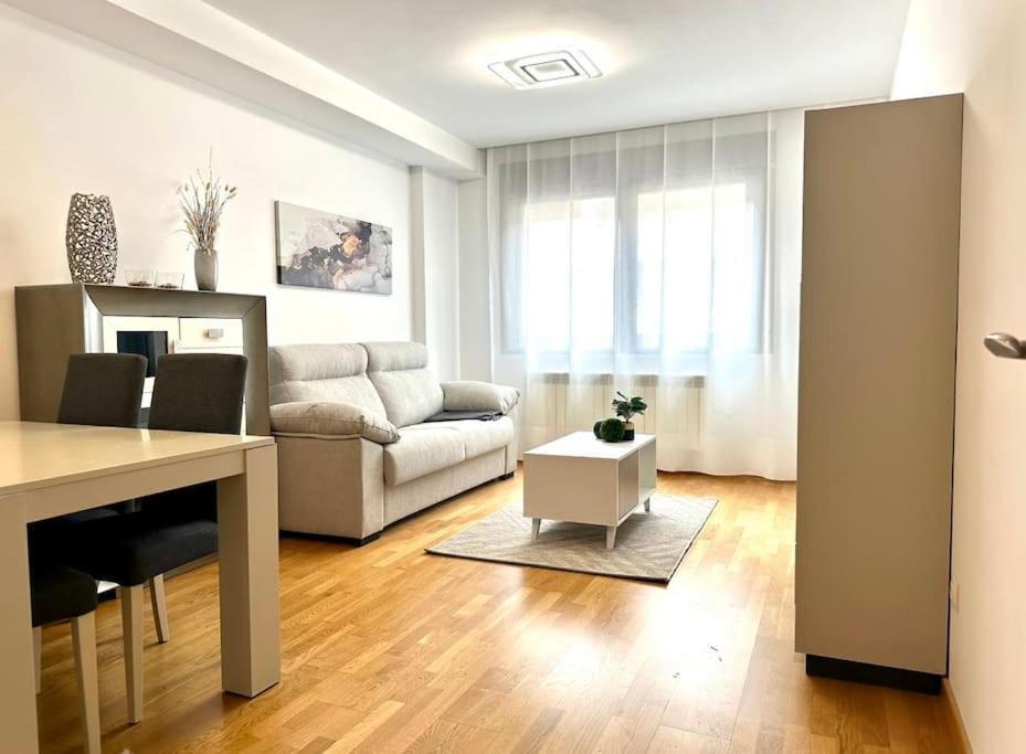 Studio 14 + Garaje Incluido. Nuevo, Elegante, Acogedor. อาโร ภายนอก รูปภาพ